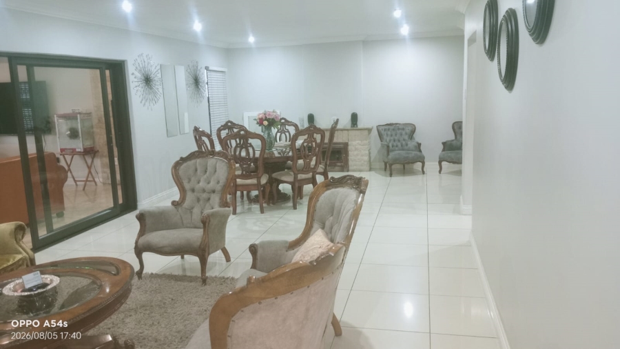 To Let 4 Bedroom Property for Rent in Fleurdal Free State